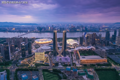 构成簇新的标记性沿江天